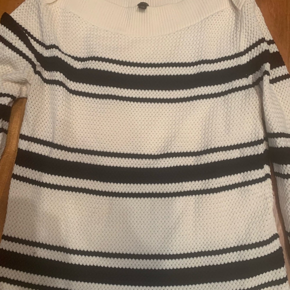 Talbots sweater - Picture 2 of 3